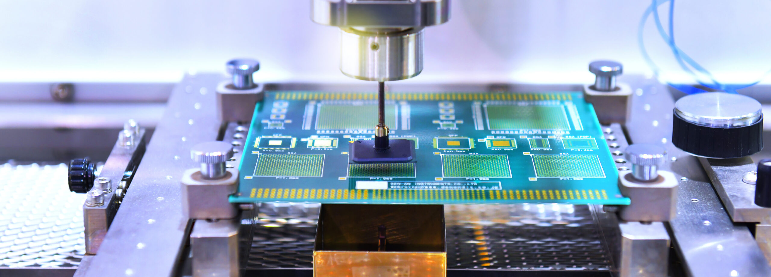 Technological,Process,Of,Soldering,And,Assembly,Chip,Components,On,Pcb